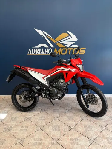TORNADO 300L 2025 APENAS 4 MIL KM AC CARRO MAIOR VALOR