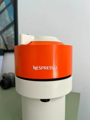 Nespresso vertuo pop Pantone sem base com capsulas