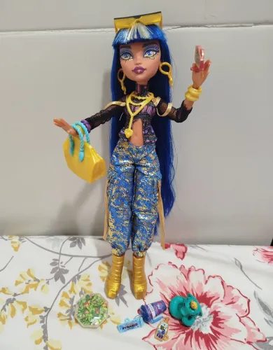 Monster High - Cléo De Nile G3 "Core Refresh 2" (Mattel)
