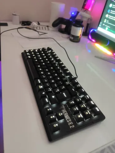 Teclado mêcanico gamer Hermes E2