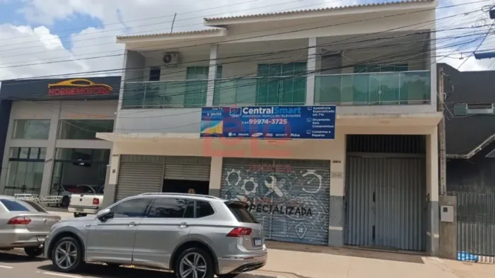 Sobrado com 2 Salão de locação para lojas