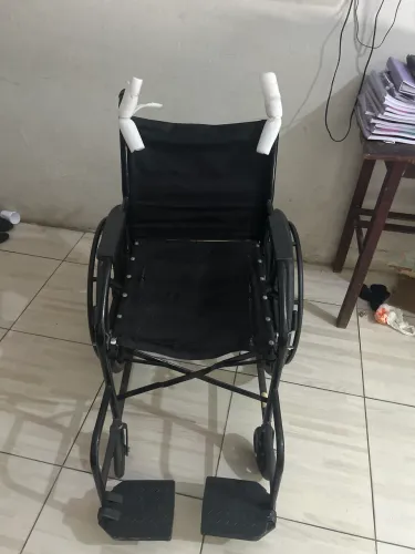 Cadeira de roda em boas condições ?