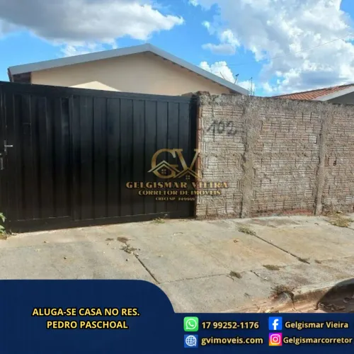 Casa com 2 Quarto(s) e 2 banheiro(s) para Alugar, 200 m² por R$ 1350 / Mês