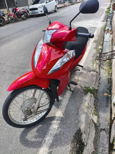 Vendo Honda biz 12.500
