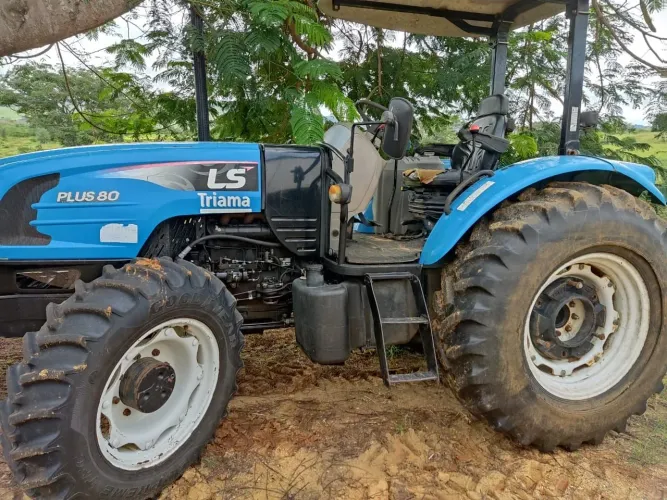 TRATOR TRACTOR LS 80