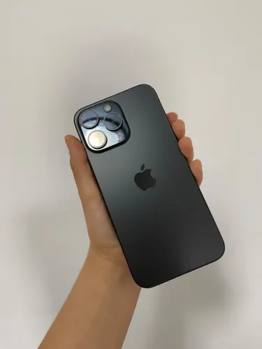 iPhone 15 Pro Max - Excelente Estado | Pronto para Uso