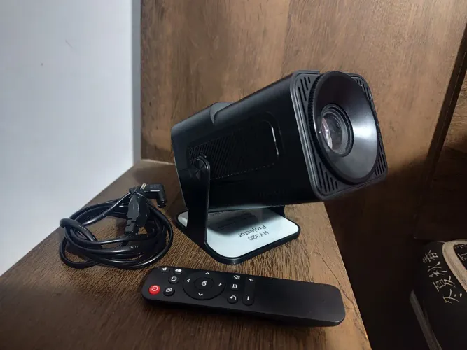 Projetor Smart HY320 Android Full HD 1920x1080 Bluetooth Wi-fi