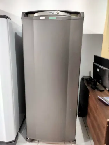 Freezer vertical Consul (usado)