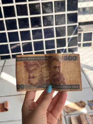 ITEM DE COLECIONAR CÉDULAS DE CRUZEIROS E CRUZADOS (relíquias de 1942 á 1994)