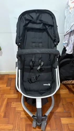 Carrinho Safety 1st Mobi, modelo de 3 rodas.