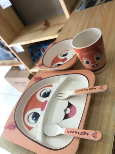 Kit refeição infantil C/5 peças de bambu