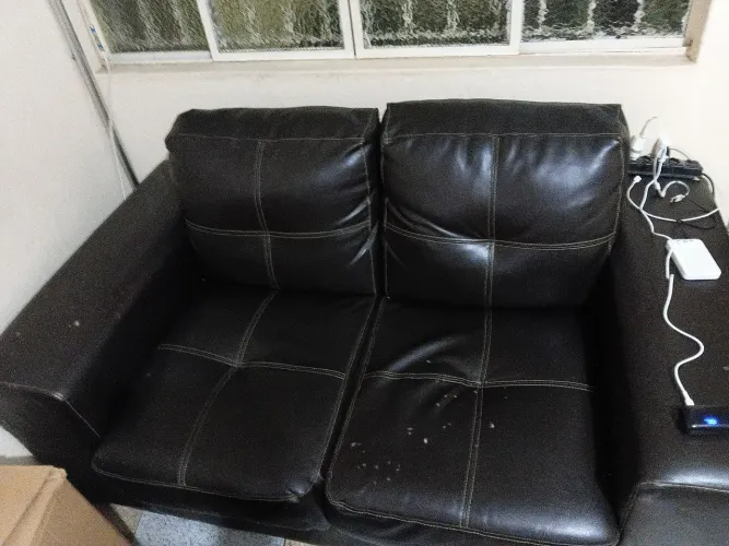 Sofá de coroa 2 lugar