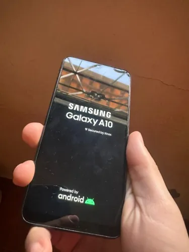 A10, MUITO NOVO E CONSERVADO, NUNCA ABERTO!!!