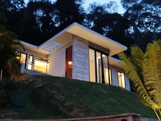 Casa com 4 dormitórios para alugar, 390 m² por R$ 17.325,00/mês - Quebra Frascos - Teresóp