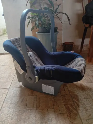 Bebê conforto pra carro