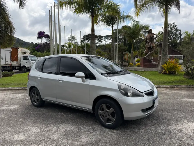Honda Fit LX 1.4/ 1.4 Flex 8v/16v 5P Aut. 2004