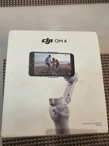 DJI Osmo Mobile 4 Estabilizador Dobrável Magnético com Active Track<br><br>3.0