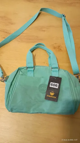 Bolsa feminina tipo Kipling