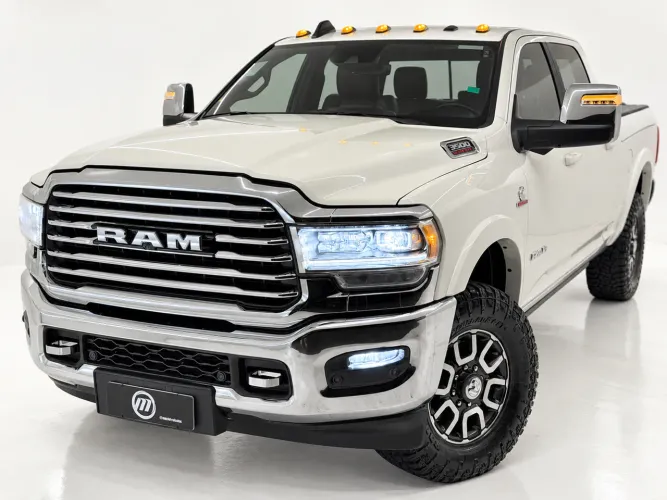 Ram 3500 Limited Longhorn 6.7 TB CD Diesel 2024