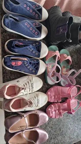 Lote sapato de menina