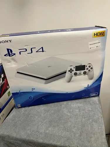 PlayStation 4 slim branco