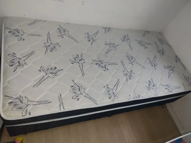 Vendo cama box conjugada