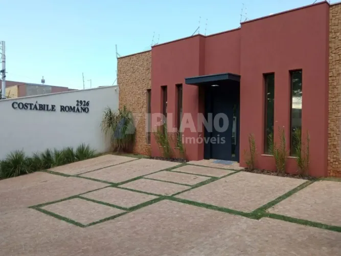 Sobrado Comercial para Alugar na Ribeirânia - Oportunidade Única!