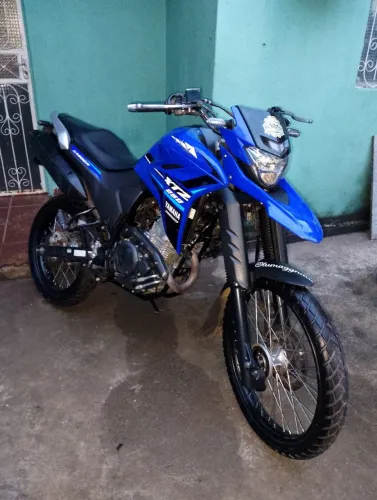 Vendo moto ou troco em carro
