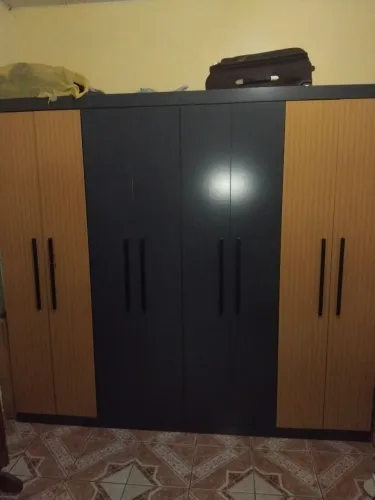 Guarda Roupa 8 portas