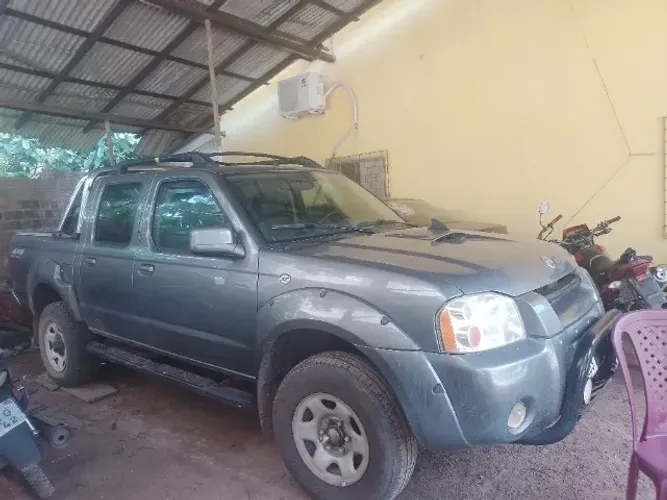 Nissan Frontier XE CS 4X2 2.8 TB Interc. Dies. 2004