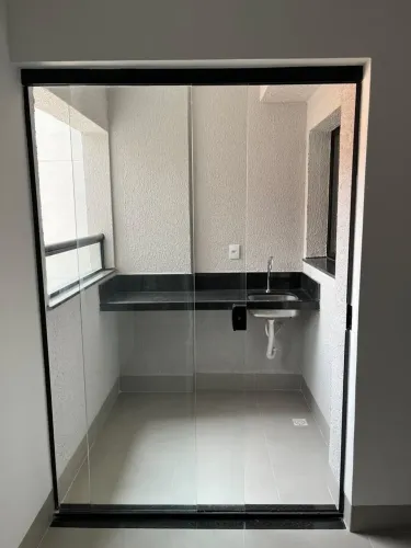 Pia em Granito e Porta Blindex