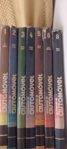 Livros antigos enciclopédia do automóvel