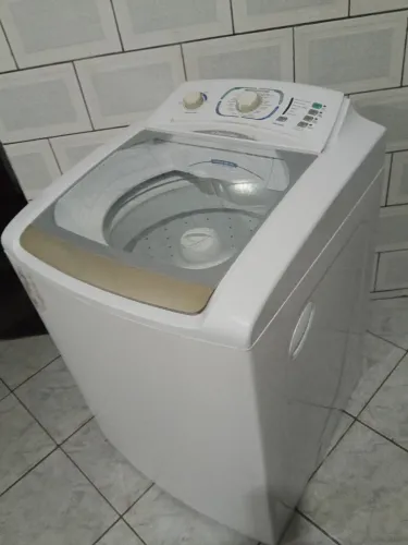Máquina Eletrolux turbo 12 kg tudo funcionando ok em ótimo 