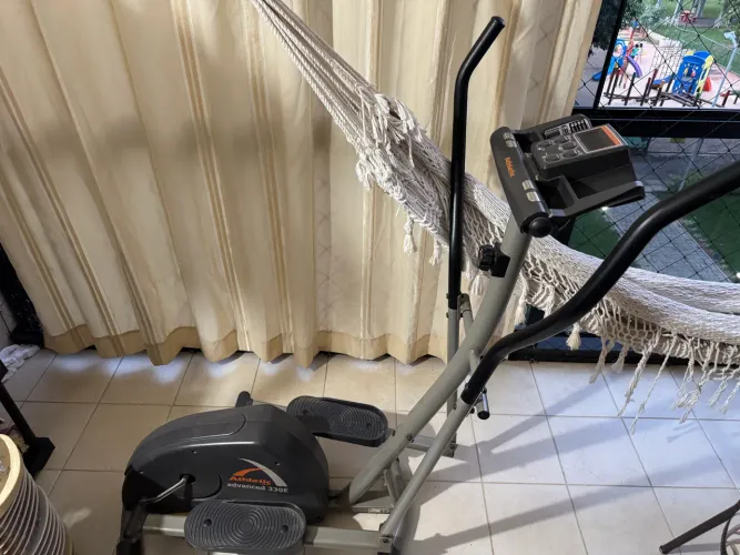Elíptico Athletic Advanced 330E