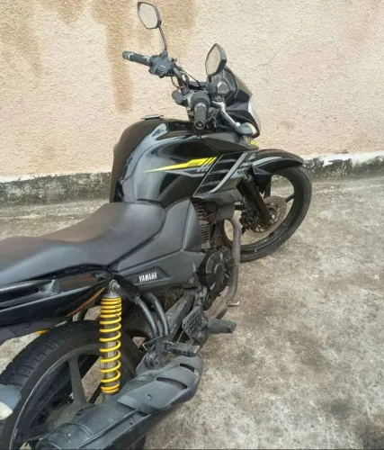 Moto Fazer 2016
