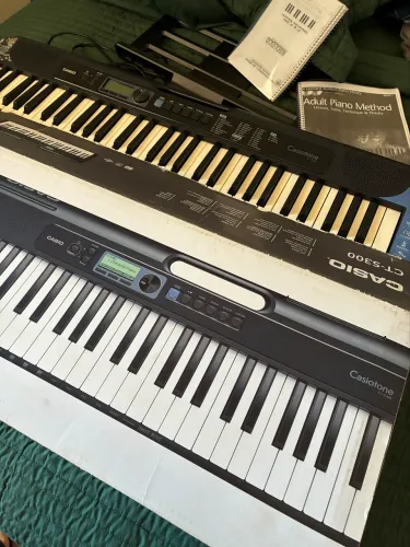 Piano/Teclado Casio CT-S300 Conservado + Caixa + Suporte
