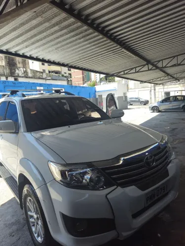 Toyota Hilux SW4 SR 4X2 2.7/ 2.7 Flex 16V Aut. 2015