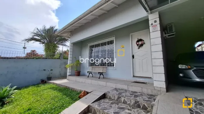 Casa residencial à venda em Capoeiras - Florianópolis