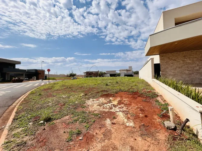 Terreno de 331m² à venda em condomínio - Vivendas da Mata