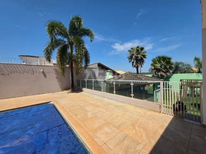 Casa para venda com 438 m² e 2 quartos em Jardim Estoril, Bauru - SP