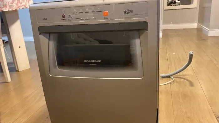 Lava Louças 8 Serviços Brastemp Praticamente Nova Usada por apenas 1 mês!!!