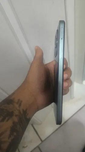 Estou vendendo um realmi c 61 128 gb está em ótimo estado