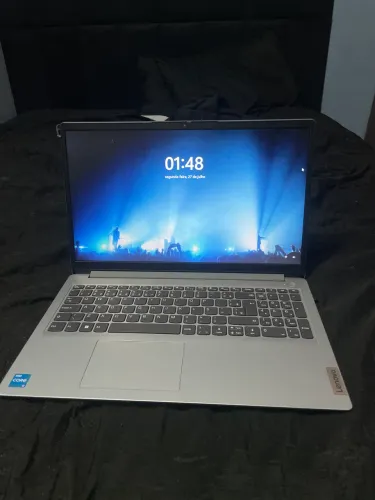 Notebook Lenovo Core i3 | 12gb de ram | 238gb armazenamento | Windows 11