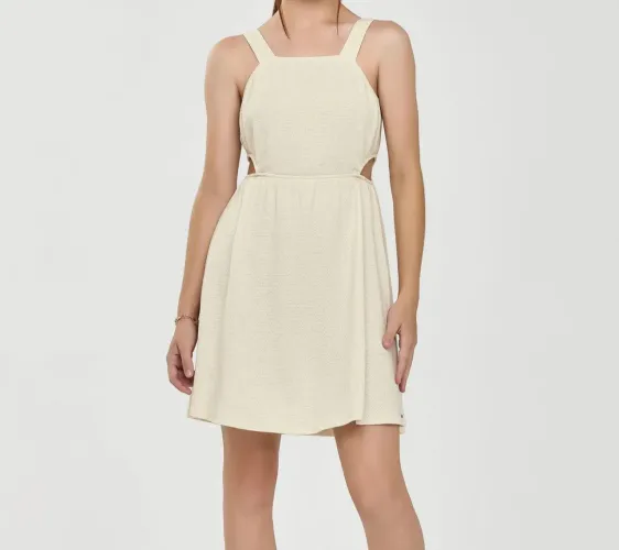 Vestido offwhite juvenil 16 anos
