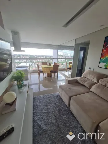 Apartamento mobiliado, 70 metros, andar alto, enfrente ao parque cascavel