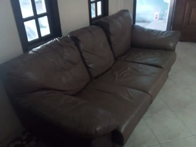 Sofa couro