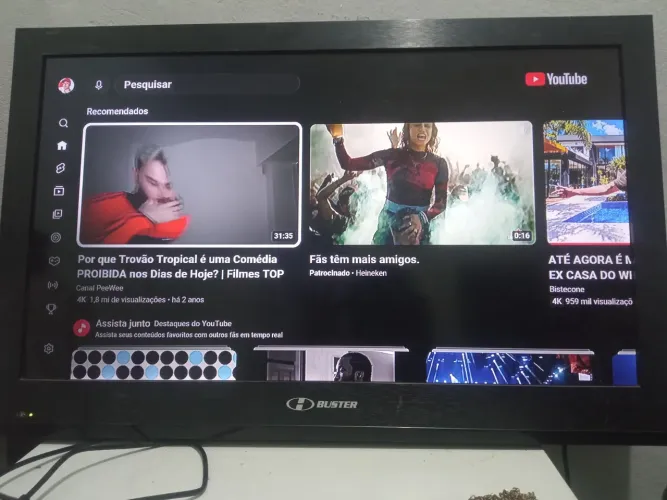 Televisão H-Buster 32 Polegadas, não é Smartv.
