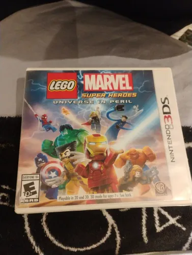 LEGO MARVEL SUPER HEROES UNIVERSE 3DS