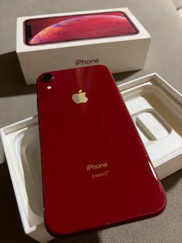 iPhone XR 64 GB RED - usado 