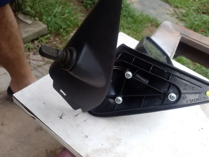 Retrovisor do lado esquerdo do gol G 3 4 portas
